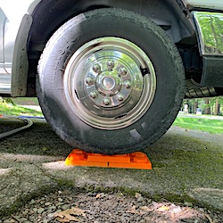 LEVELING BLOCKS to Level Your Truck Camper - RVBLOGGER