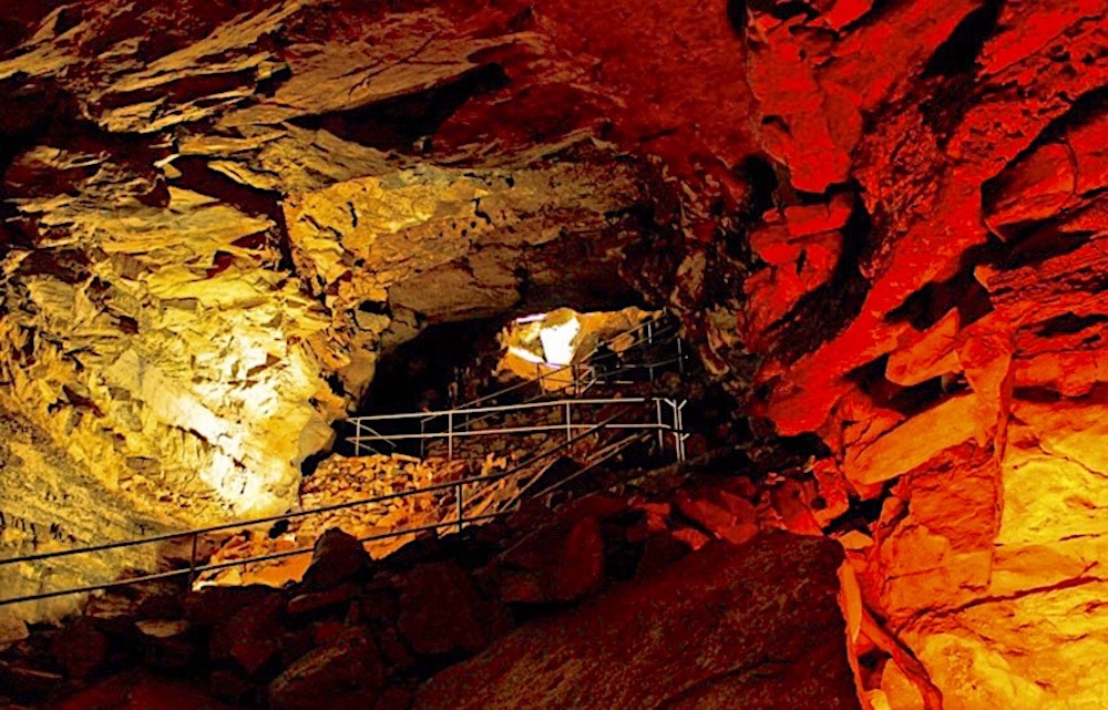 8 Best National Parks East Coast Mammoth Cave National Park