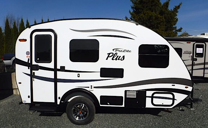 8 Best Small Campers Under 2,000 lbs. with Bathrooms – RVBlogger 2020 Roulette Prolite Plus For Sale