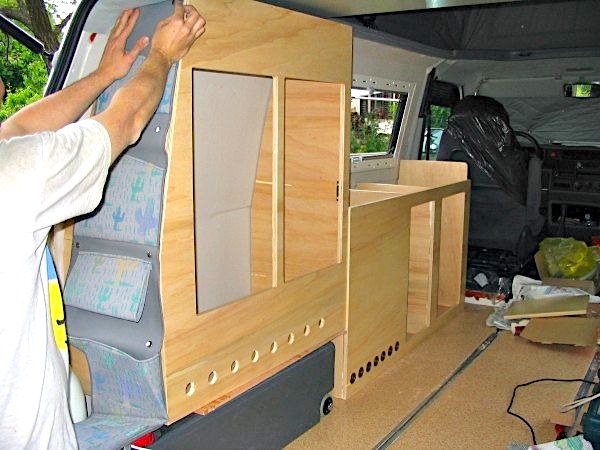 build stealth camper van for off grid camping
