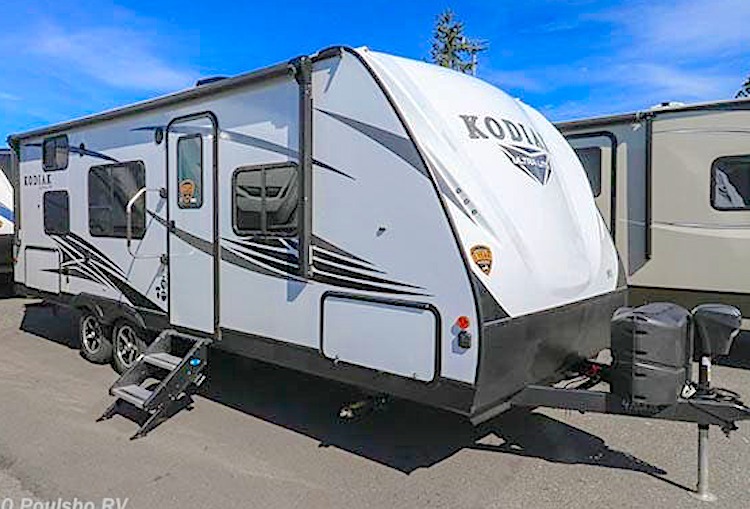 Dutchmen Kodiak Ultra Lite 227BH travel trailers under 5000 lbs ext