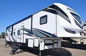 10 Best 5th Wheel Toy Hauler Floor Plans – RVBlogger