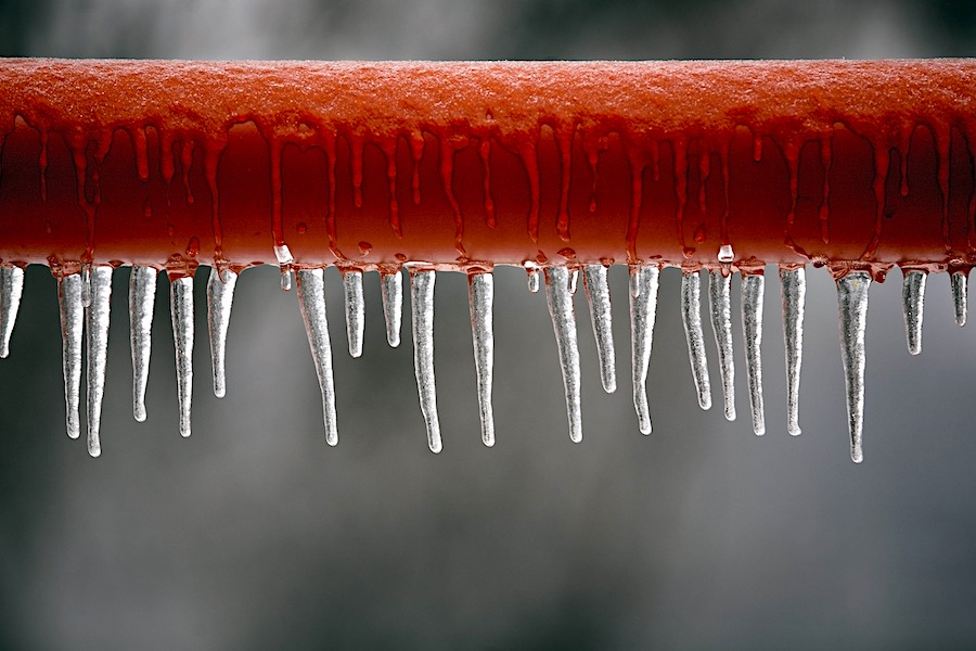 How Cold Does it Have to Get Before RV Pipes and Tanks Freeze? Beginner RV mistakes to avoid