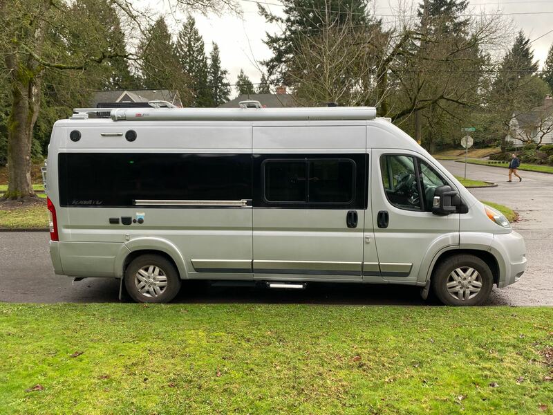 Best Class B RV Rental Ext Vancouver