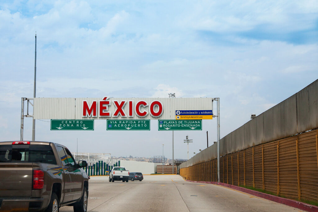 Mexico land border crossing