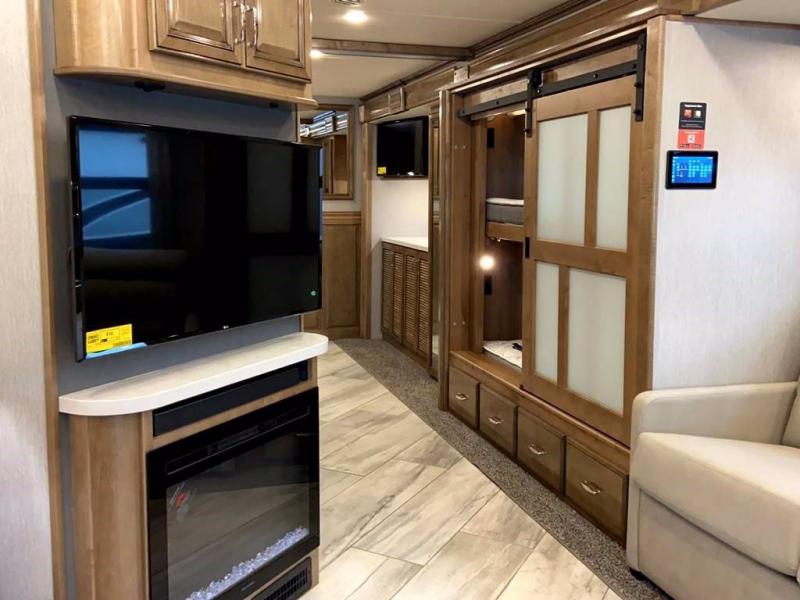 Class A RV With Bunk Bed Fleetwood Discovery 38 N Interior