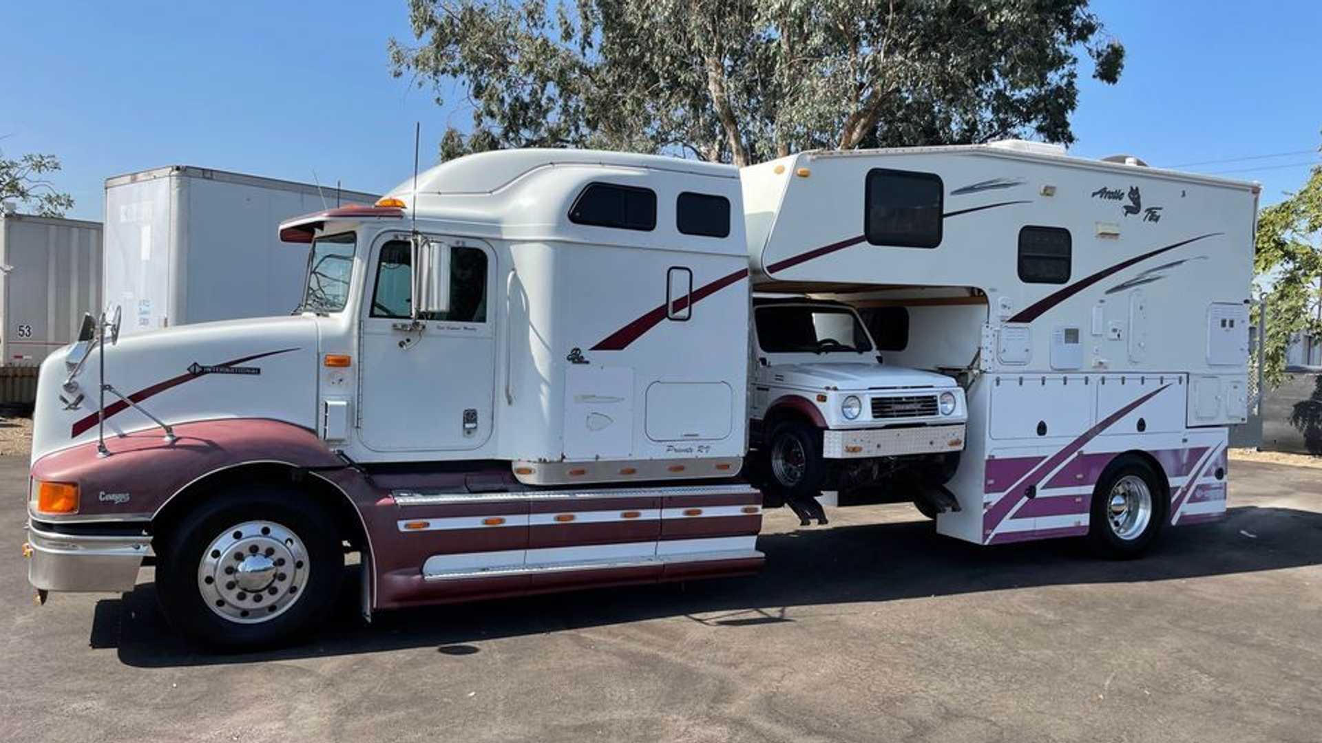 custom travel trailers for sale