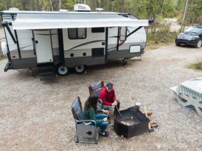 Best 5 Small Camper Trailers for Couples