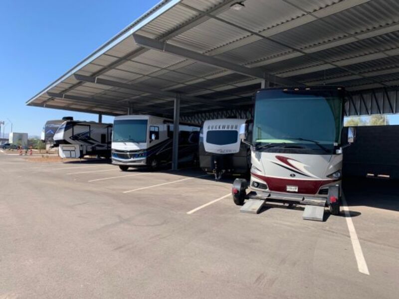 Pros and Cons of Outdoor RV Storage Facilities