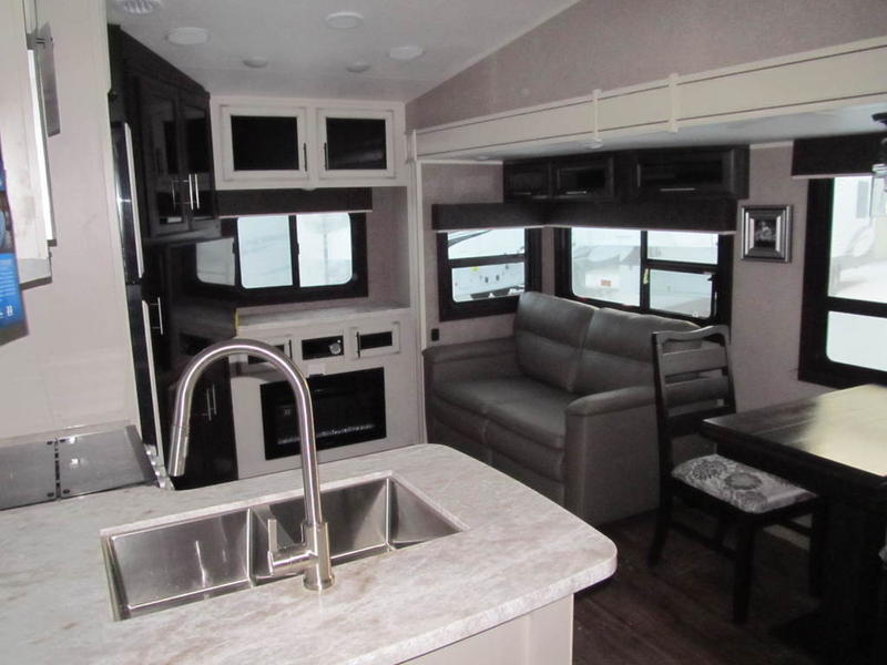 RV Traveling for Dog Shows Jayco Eagle HT 24RE Interior