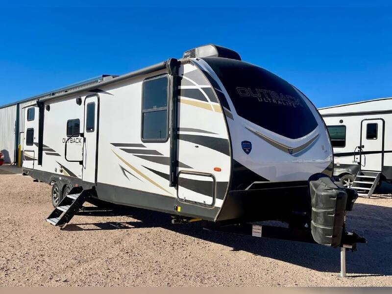 RV Traveling for Dog Shows Keystone Outback Ultra Lite 291UBH Exterior