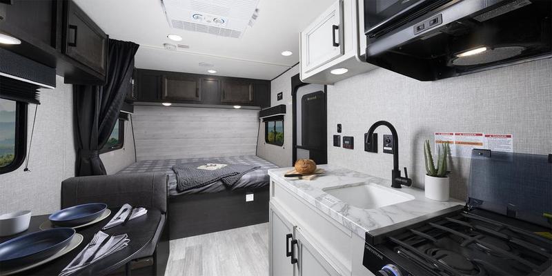 Campers to Tow With an SUV Jayco Jay Flight SLX 7 174BH Interior