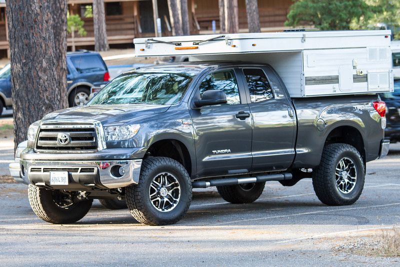 Is a Pop-Up Truck Camper Better on Fuel Economy Best Truck Camper for Half Ton Truck Toyota Tundra with Four Wheel Camper