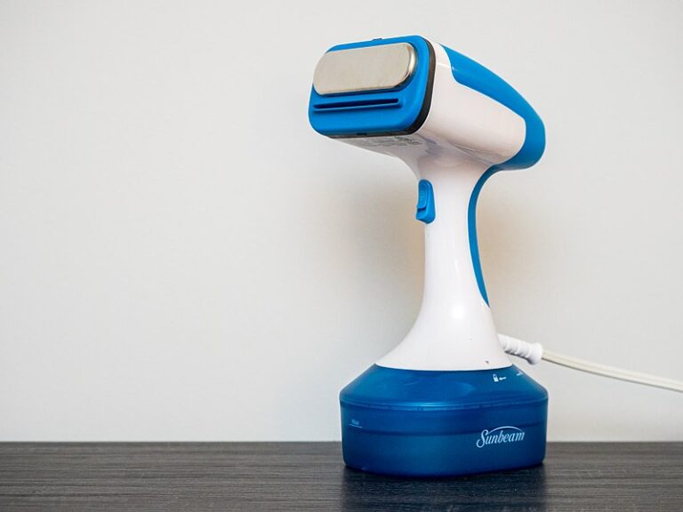 How to Get Campfire Smell Out of Clothes and Hair RVBlogger