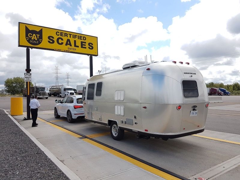 Single Axle and Double Axle Camper Trailer Cargo Carrying Capacity