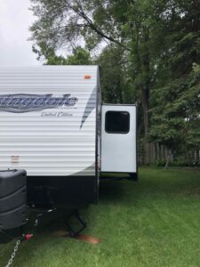 Should You Store an RV With the Slides In or Out? – RVBlogger