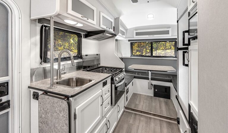 9 Best Off-Road RVs in Every Category – RVBlogger