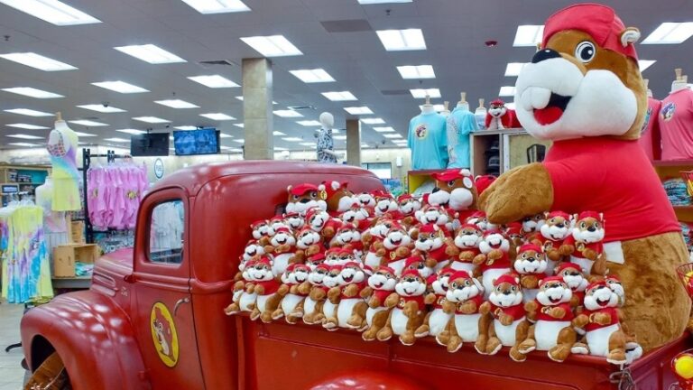 Why is Buc-ee's So Popular and Famous? – RVBlogger