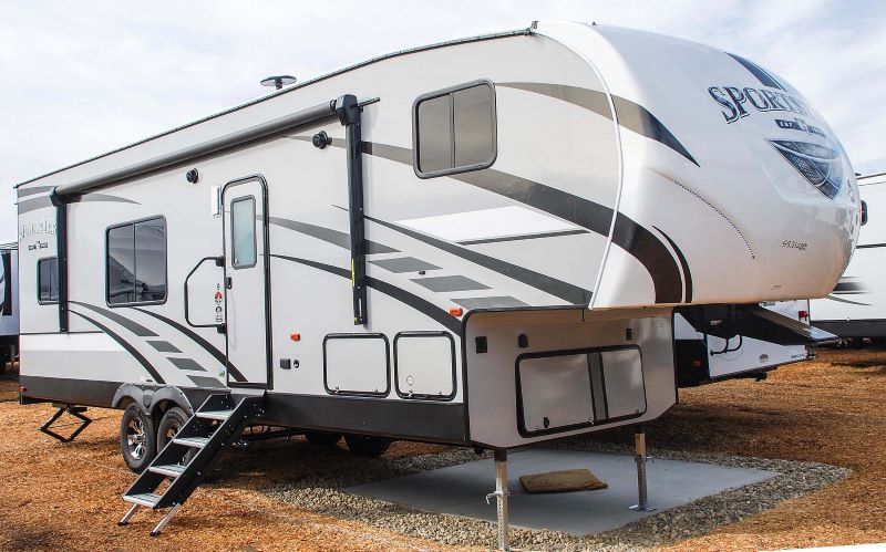 KZ Sportster 280TH Exterior the shortest fifth-wheel toy hauler option from KZ