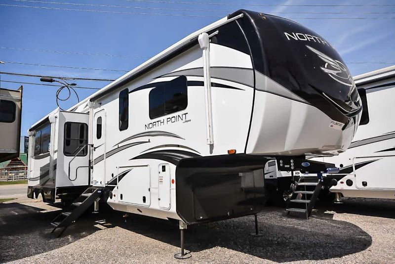 Jayco North Point 390CKDS Exterior - 5th wheels with 2 bedrooms