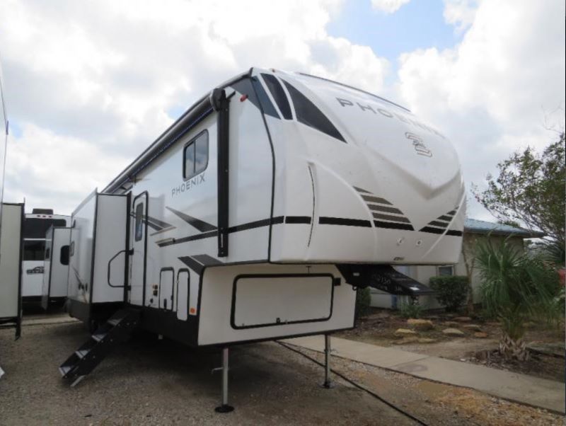 Shasta Phoenix 381DBL Exterior - 5th wheels with 2 bedrooms