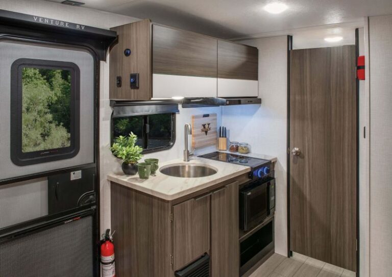 expandable travel trailers under 3500 lbs