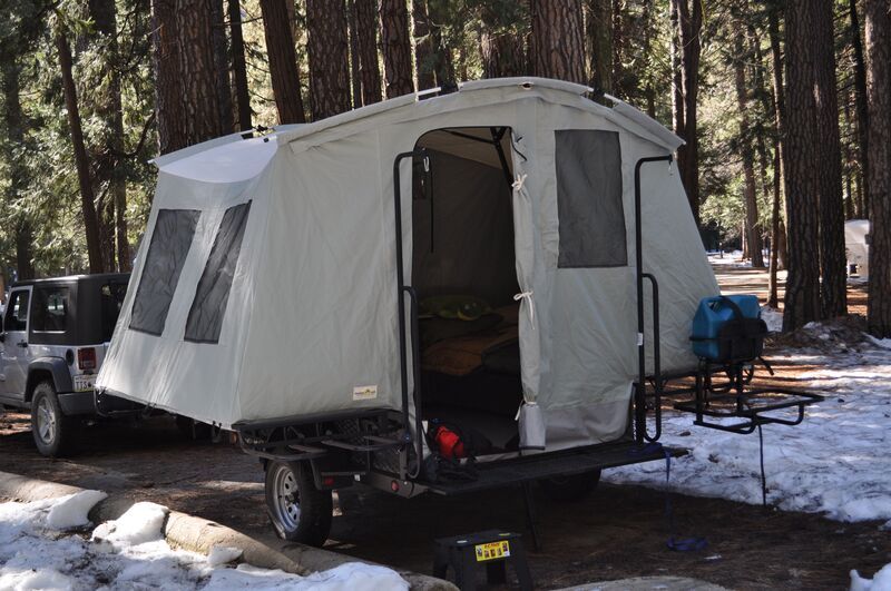 The Jumping Jack Blackout is an excellent pop up camper with a toy hauler.