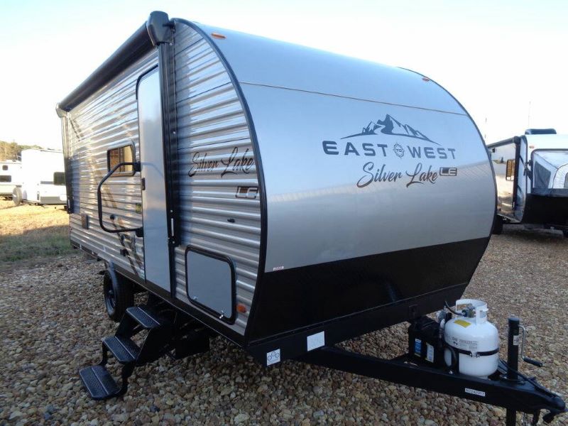 East To West Silver Lake 18BHLE Exterior Travel Trailers Murphy Bed