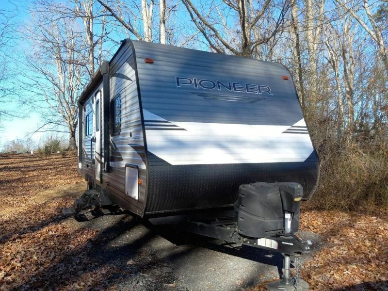Heartland Pioneer 250BH Exterior Travel Trailer with Bunk Beds