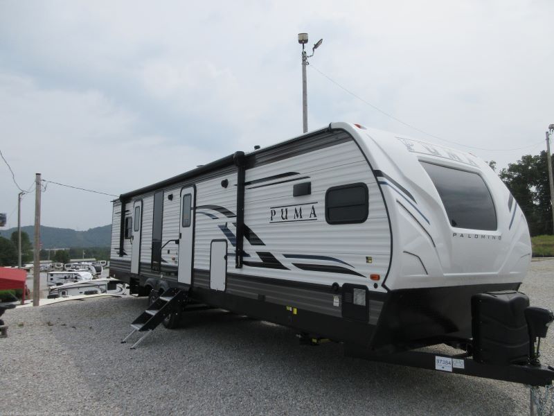 Palomino Puma 31FKRK Exterior Travel Trailers King Bed