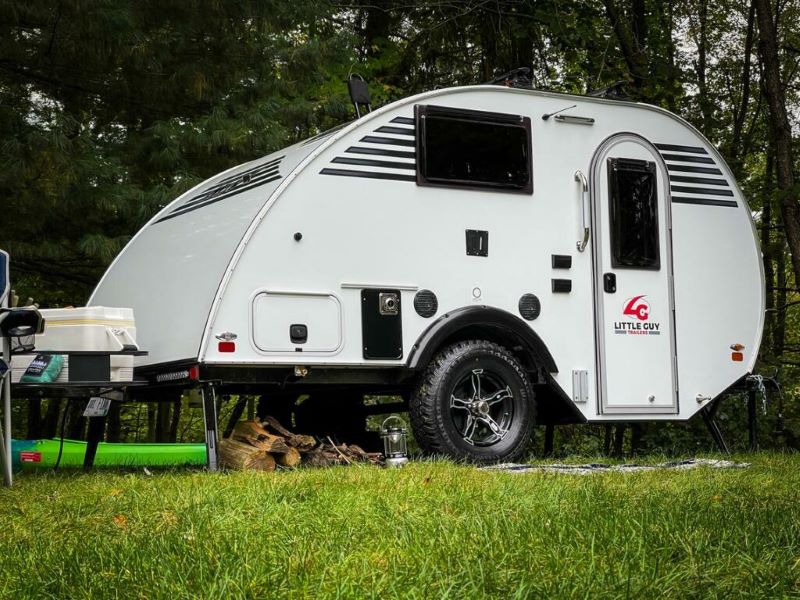 Little Guy Micro Max CT Exterior Campers Under 2,000 lbs