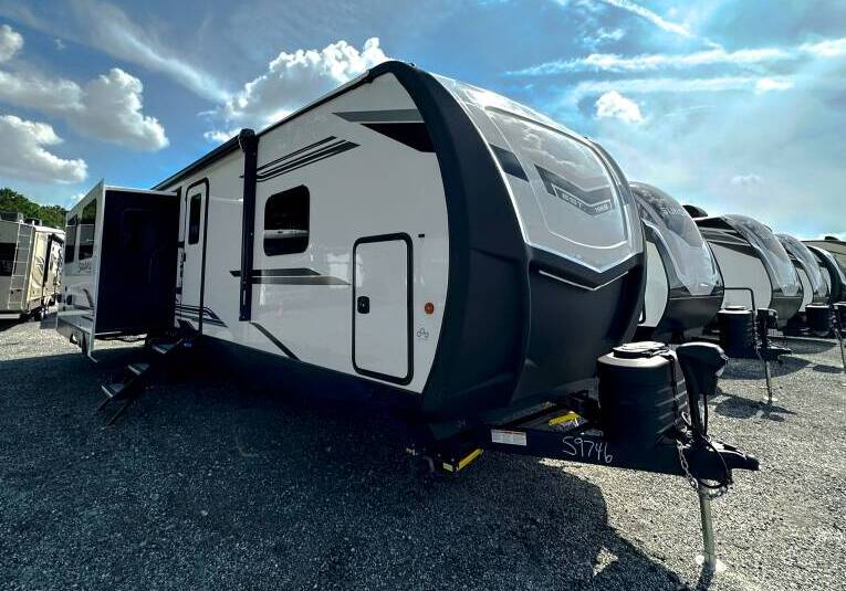 The Palomino SolAire 306RKTS is one of the best small RVs with washer and dryer