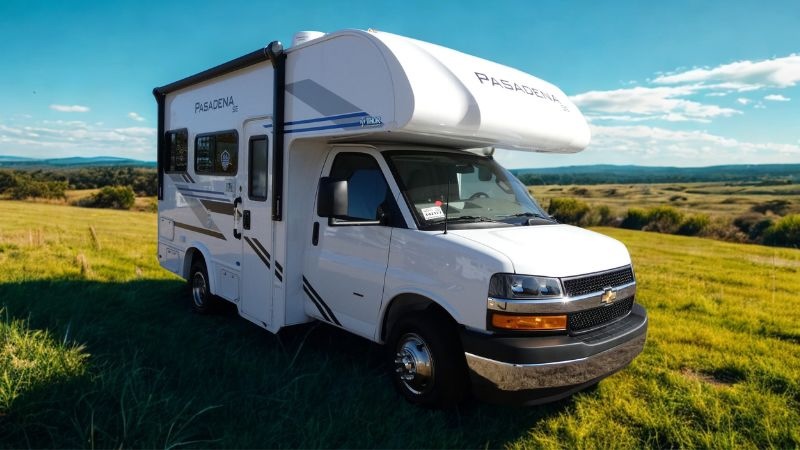 2 Small Class C Motorhomes Under K