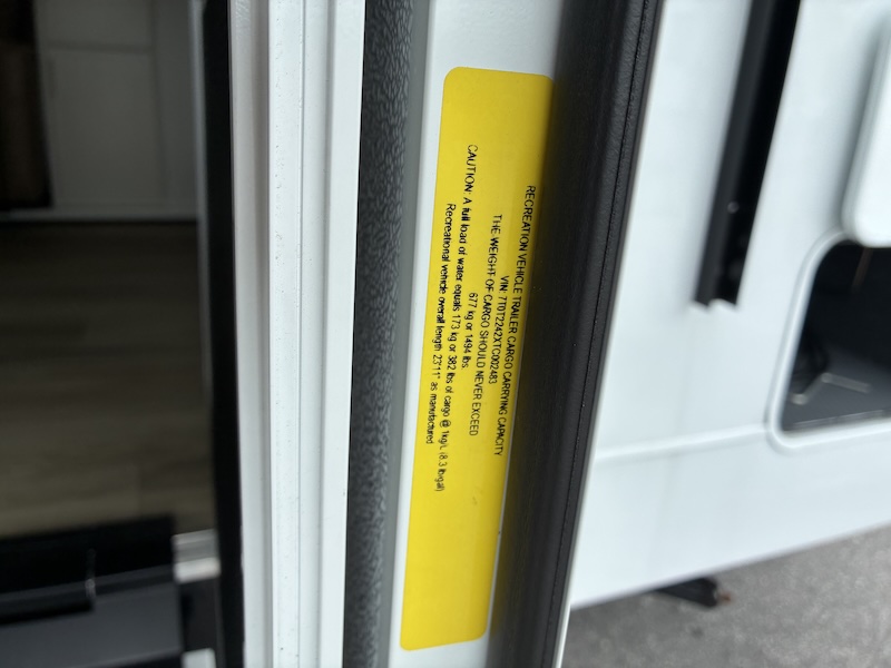 Yellow RV sticker with Cargo carry capacity